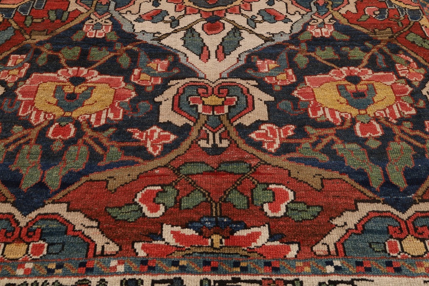 Bakhtiar Antique Carpet 200x145