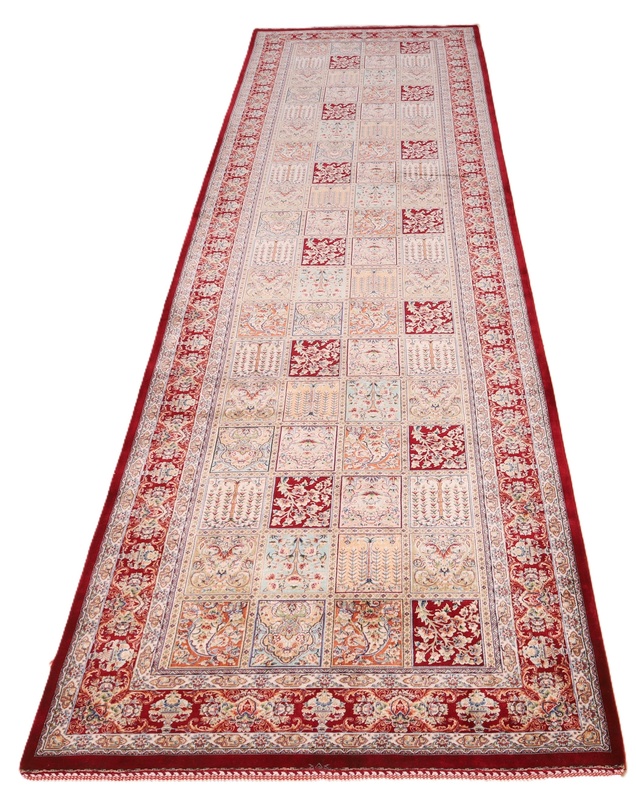 Qum Desigmer Carpet  300x75
