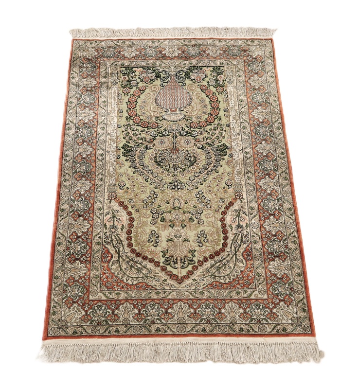 Herike Silk Carpet 125x77