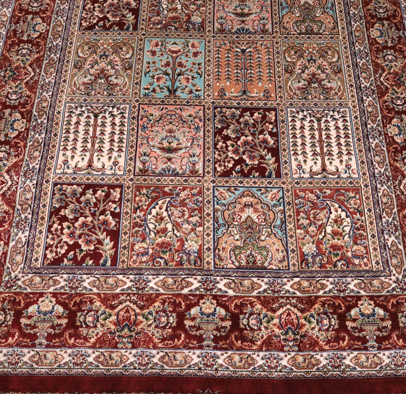 Qum Desigmer Carpet  300x75