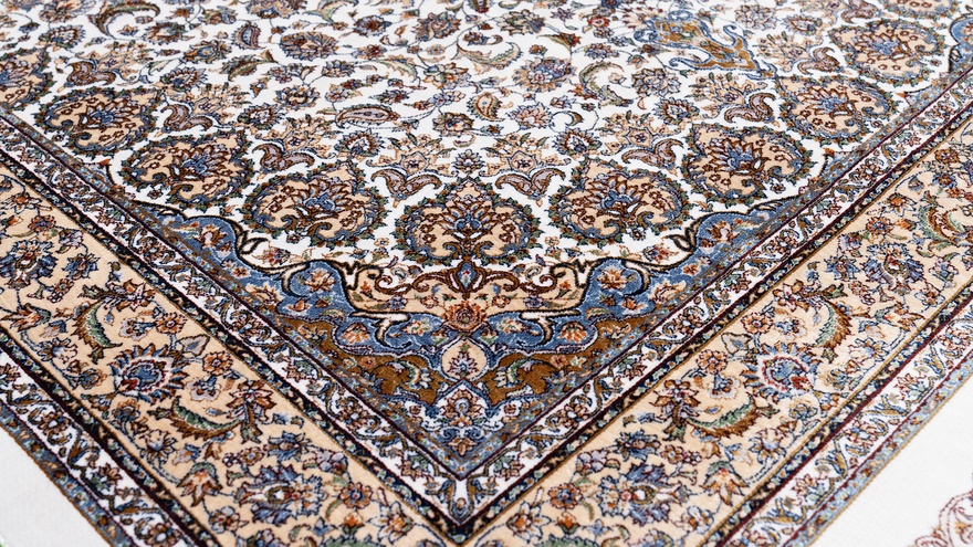 Qom  Dahlia Carpet 150x100