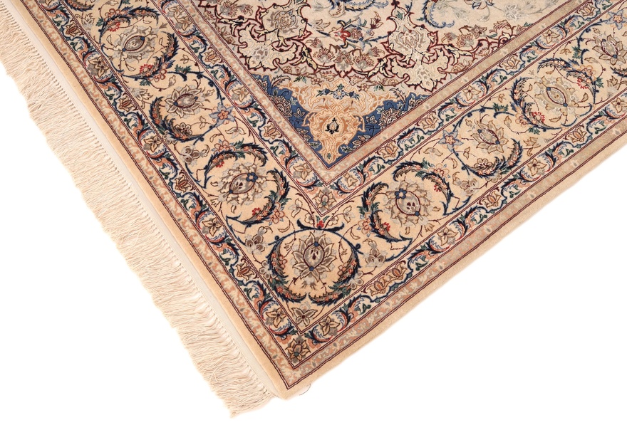 Isfahan Signed Davari Silk Warp Carpet 227x150