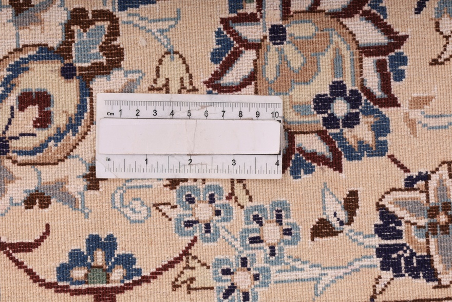 Nain9La Carpet  306x292