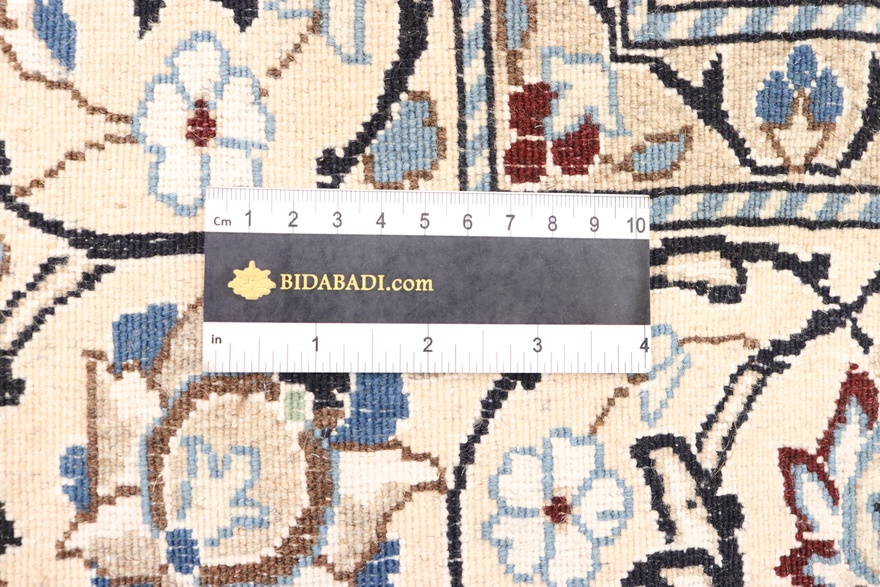 Nain 9 La Carpet 233x145