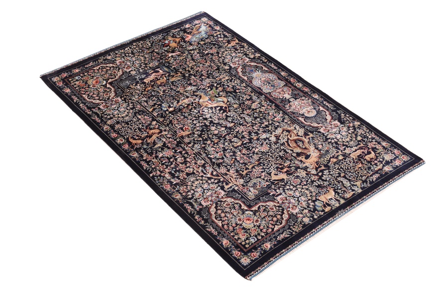 Qom Huntingground Carpet 90x60